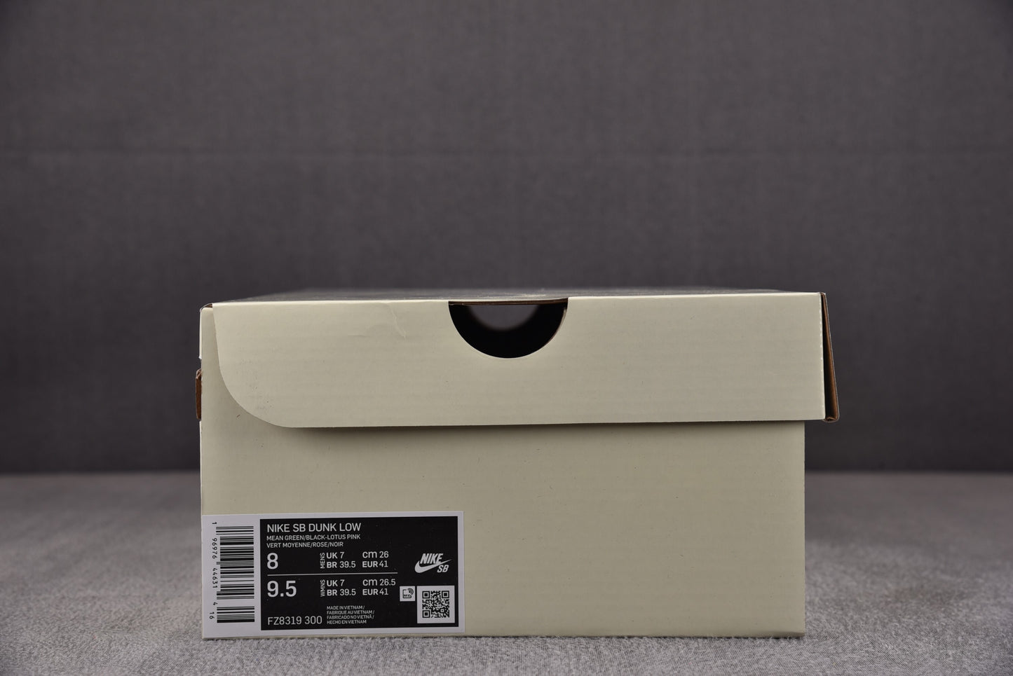 Nike SB Dunk Molly Powerpuff