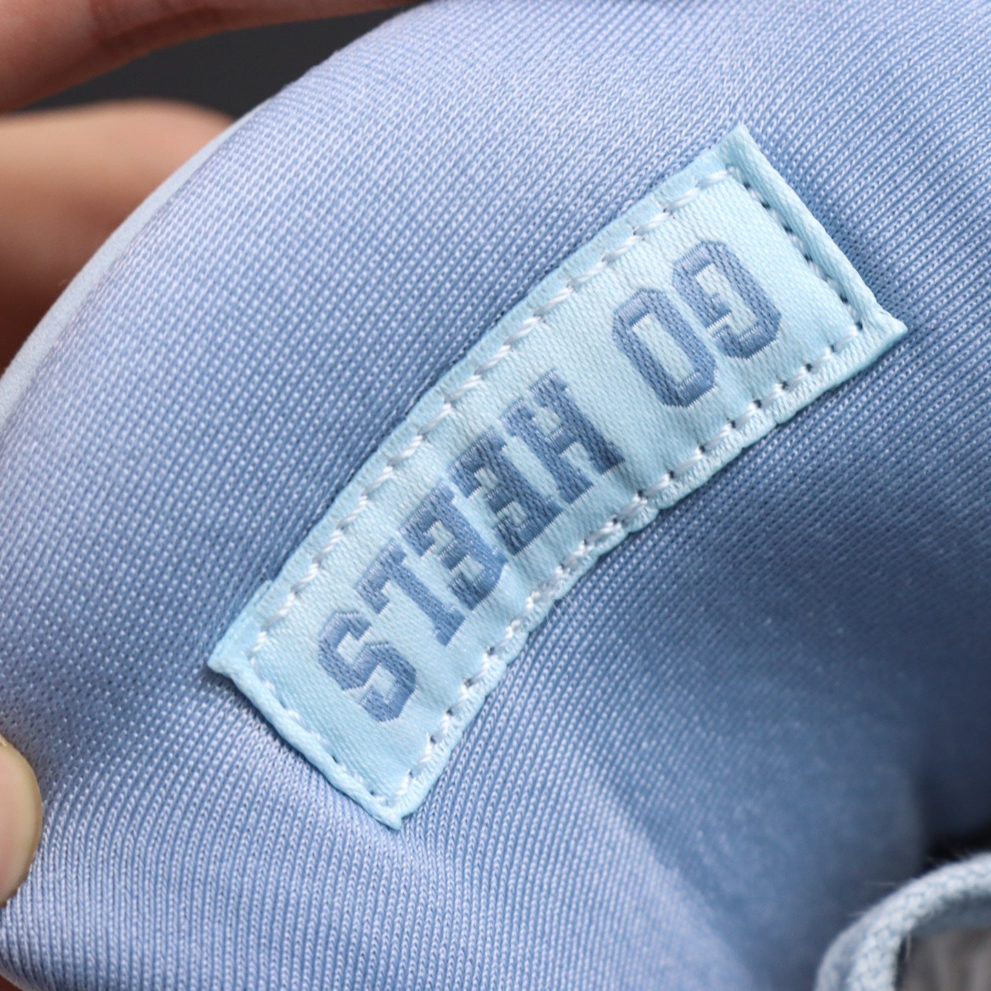 Air Jordan 4 Retro OG UNC Tar Heel PE