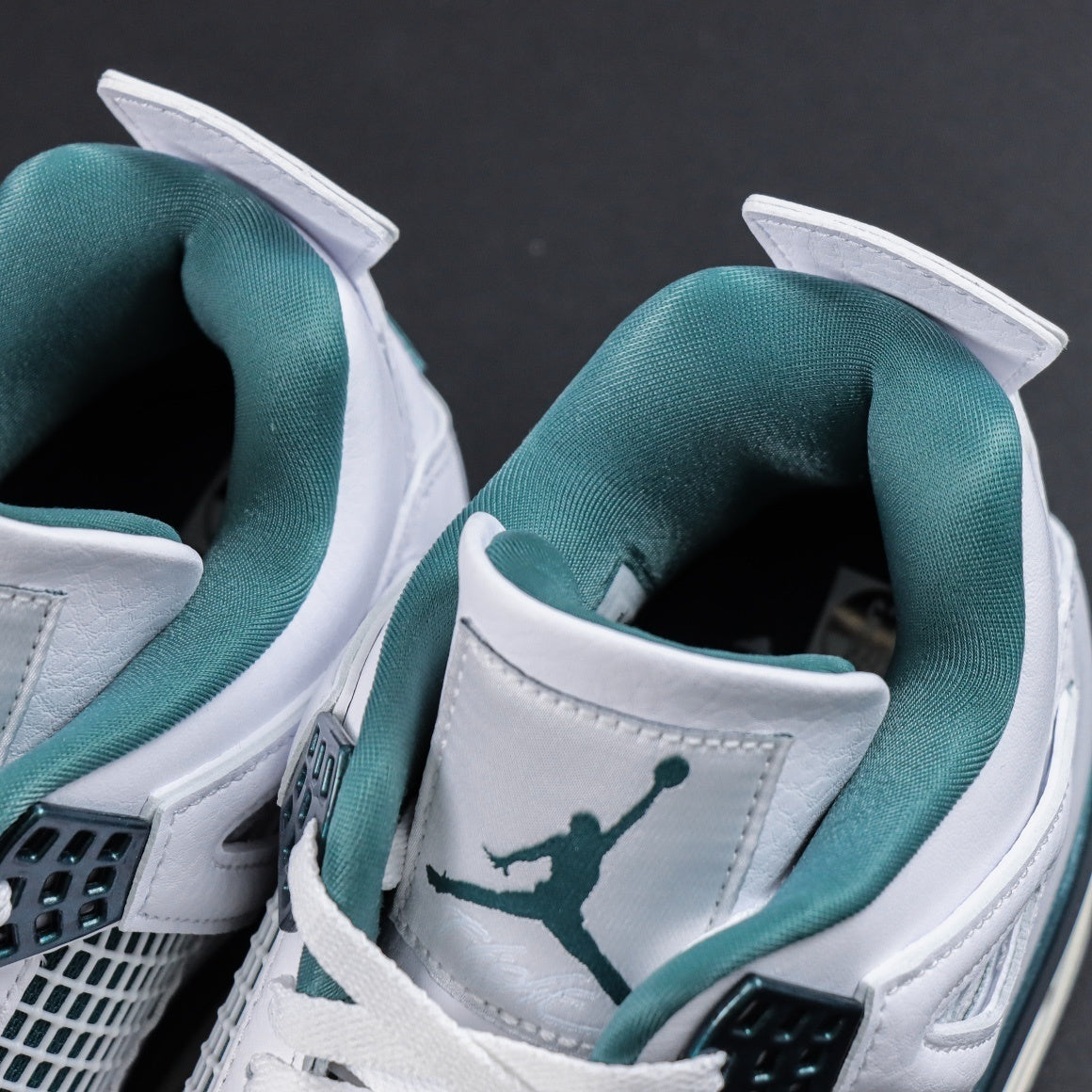 Air Jordan 4 Retro OG Oxidized Green