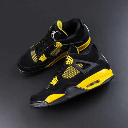 Air Jordan 4 Thunder [2023]