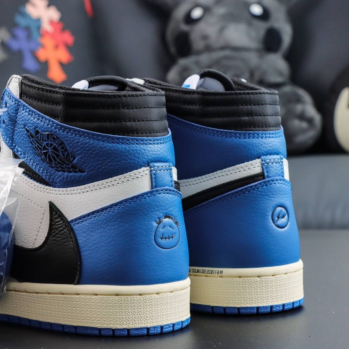 Air Jordan 1 x Travis Scott Retro OG SP Fragment
