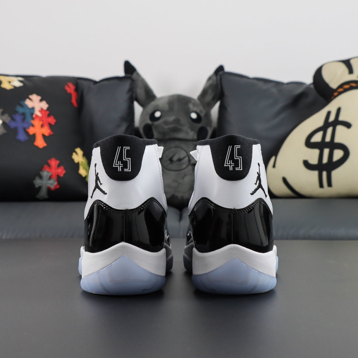 Air Jordan 11 Retro Concord [2018]