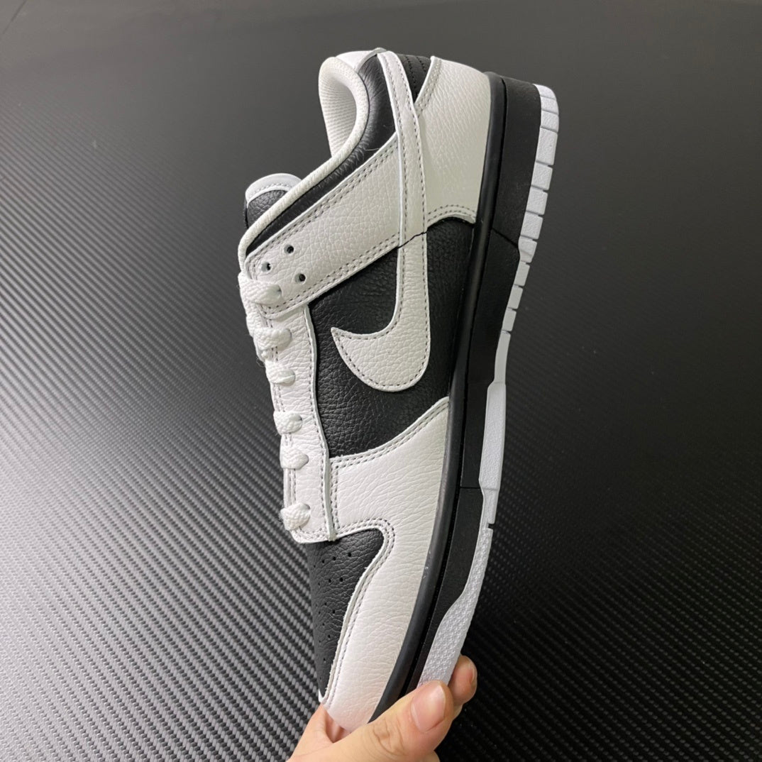 Nike Dunk Reverse Panda