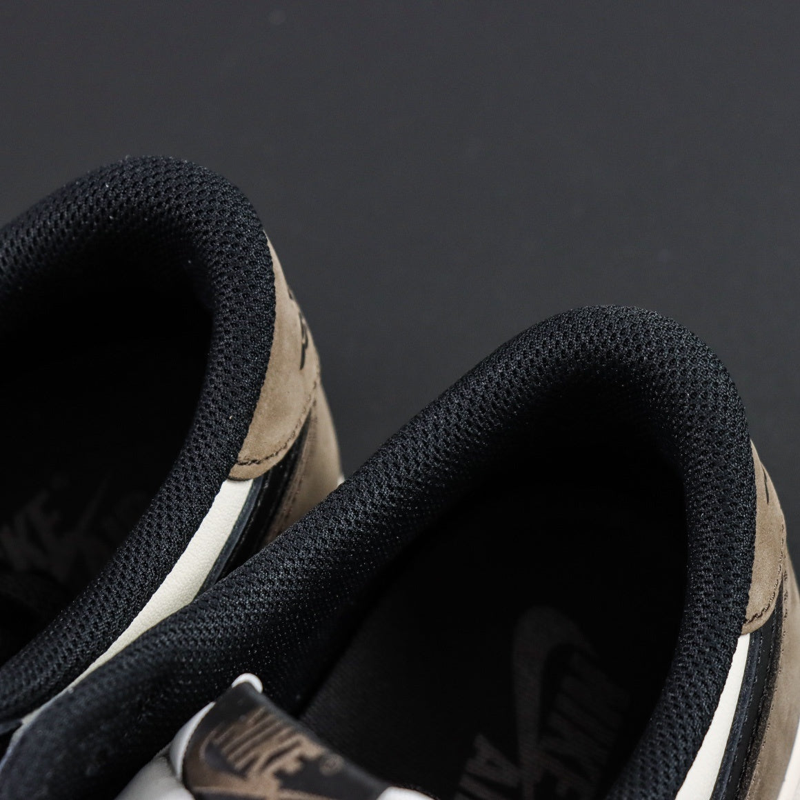 Air Jordan 1 Low OG Mocha