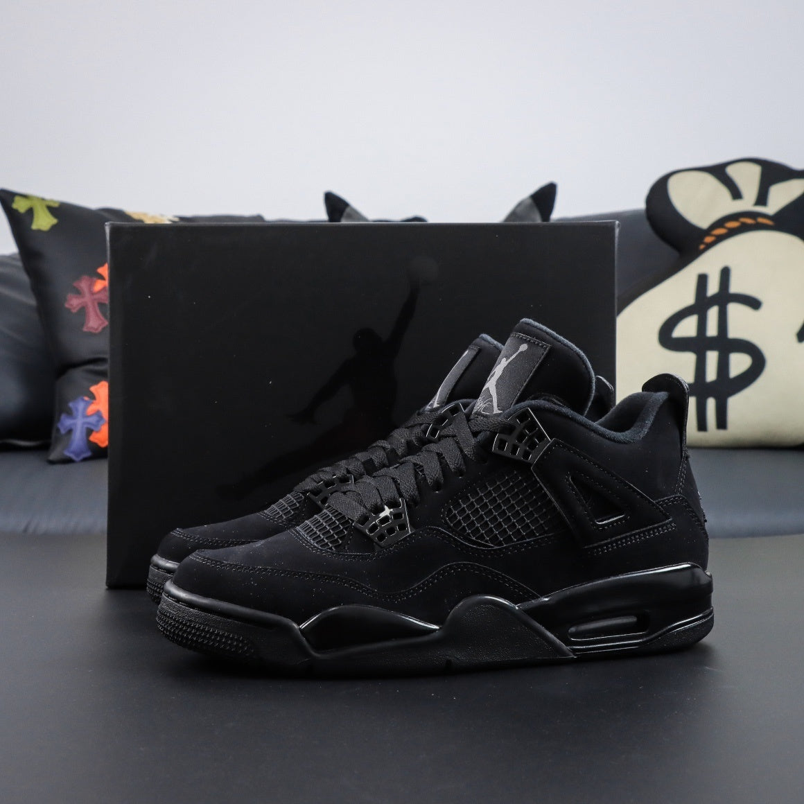 Air Jordan 4 Retro Black Cat [2020]