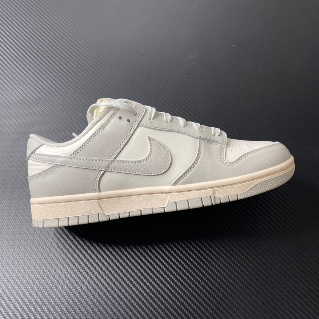 Nike Dunk Bone Light