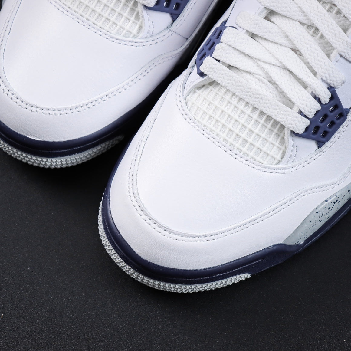 Air Jordan 4 Midnight Navy