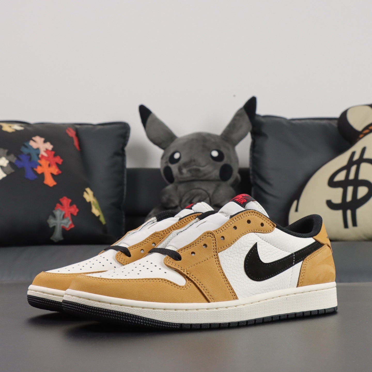 Air Jordan 1 Low OG Rookie of the Year