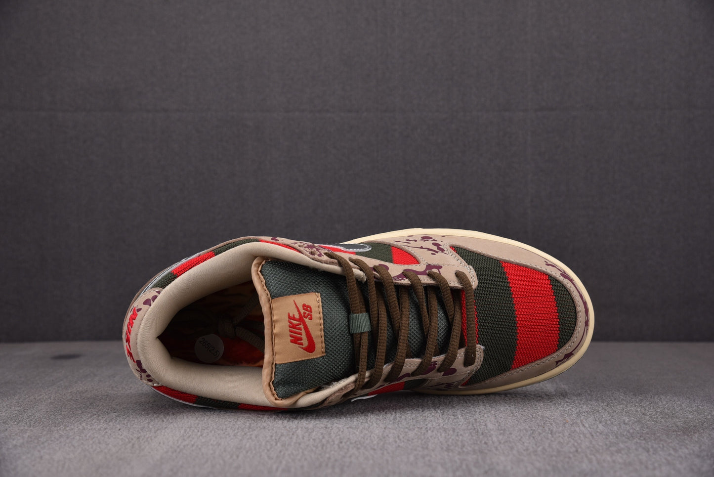 Nike SB Dunk Freddy Krueger