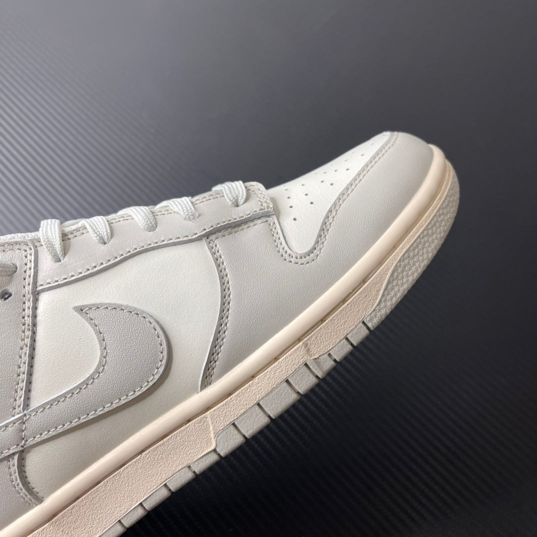 Nike Dunk Bone Light