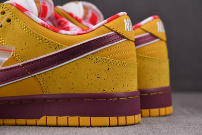 Nike SB Dunk Yellow Lobster