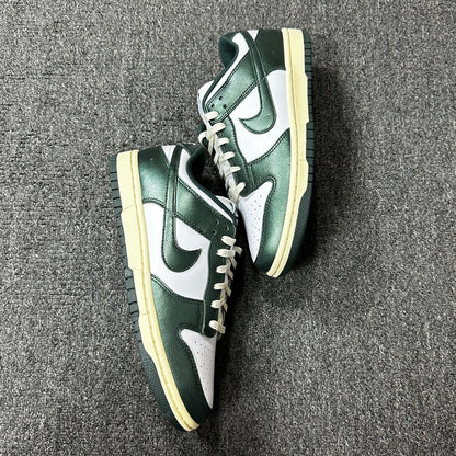 Nike Dunk Oxidized Green