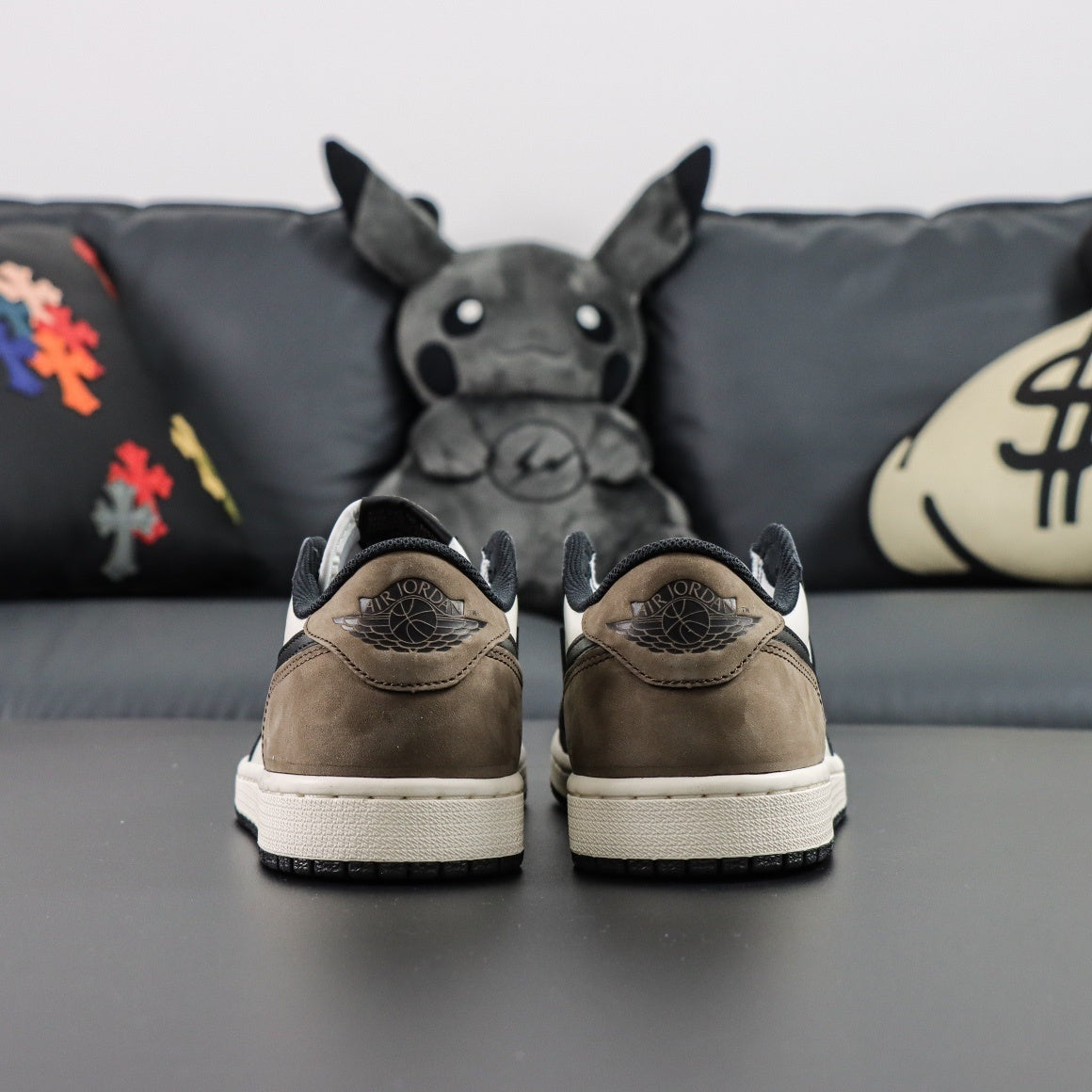 Air Jordan 1 Low OG Mocha