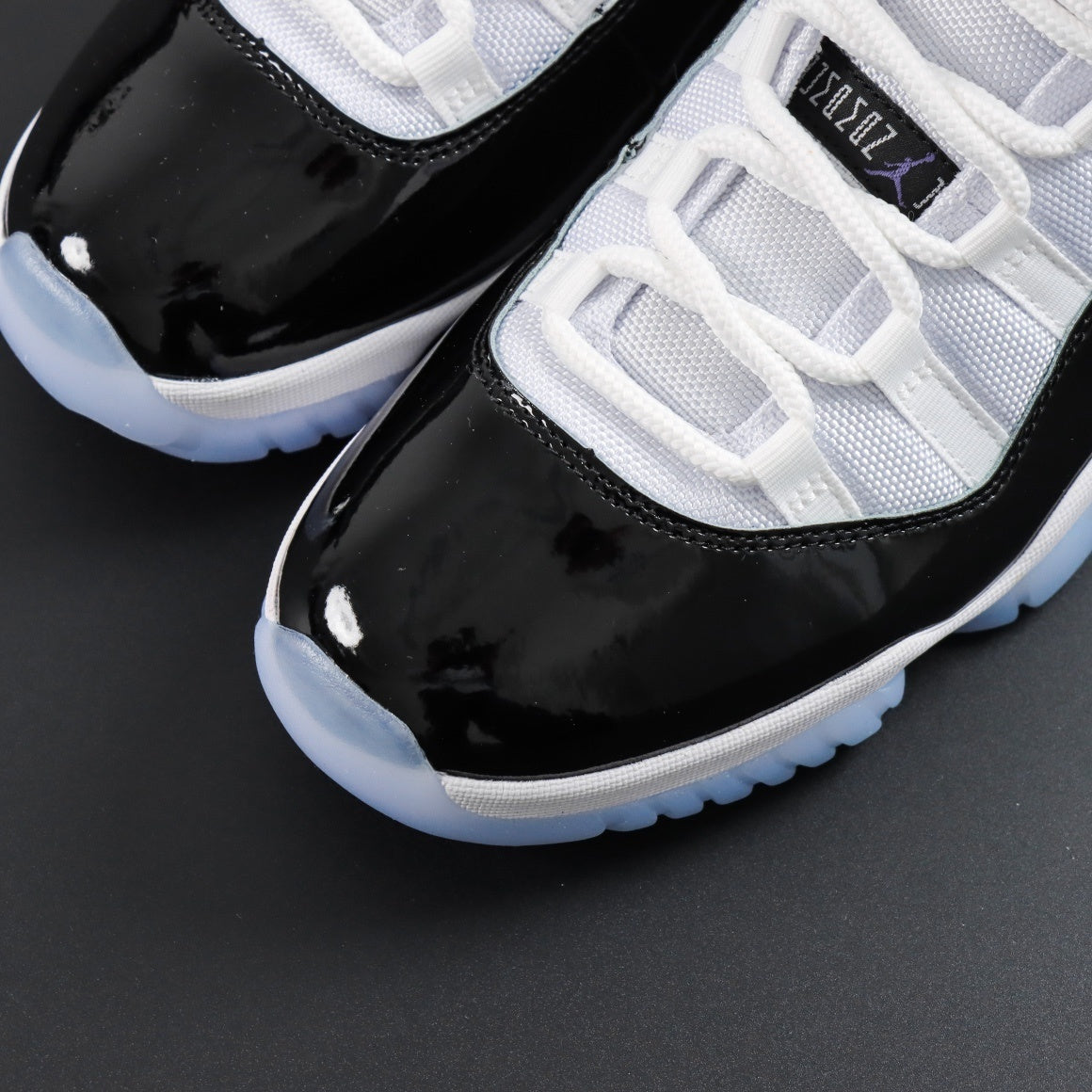 Air Jordan 11 Retro Concord [2018]