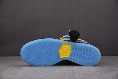 Nike SB Dunk Dolly Powepuff