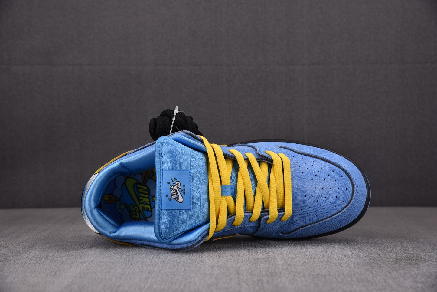 Nike SB Dunk Dolly Powepuff