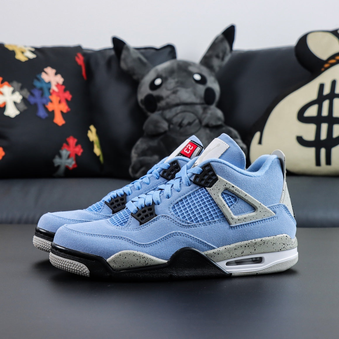 Air Jordan 4 UNC Blue