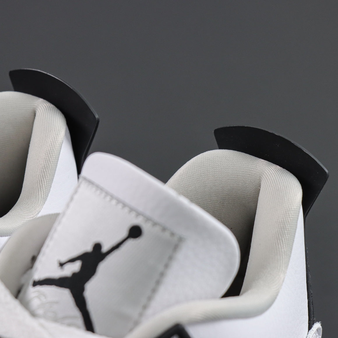 Air Jordan 4 Military Black