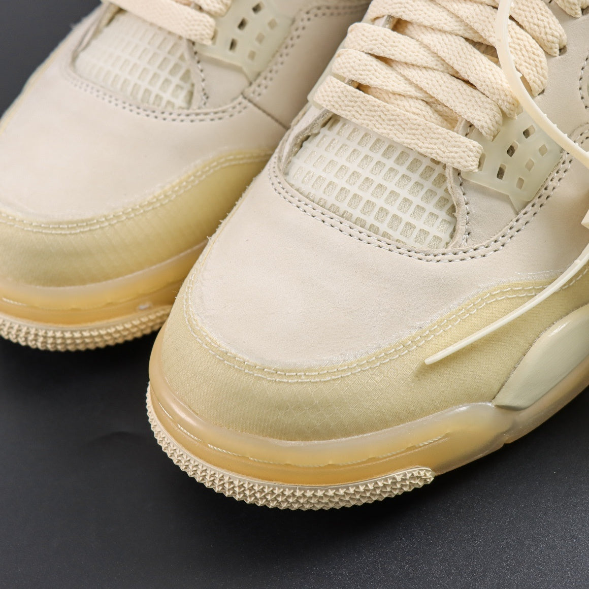 Air Jordan 4 x Off-White Sails