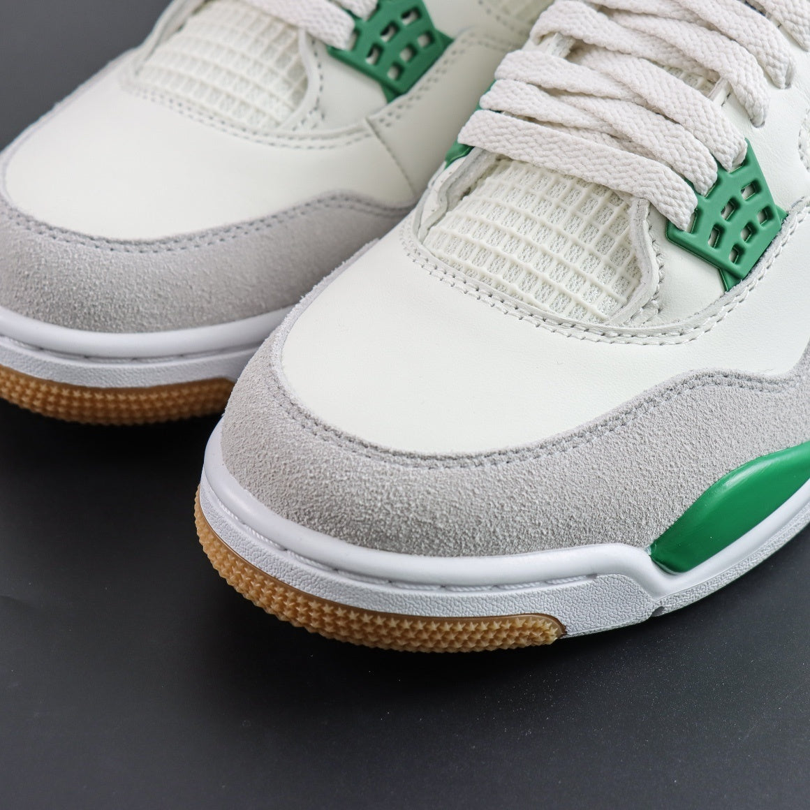 Air Jordan 4 x Nike SB Pine Green