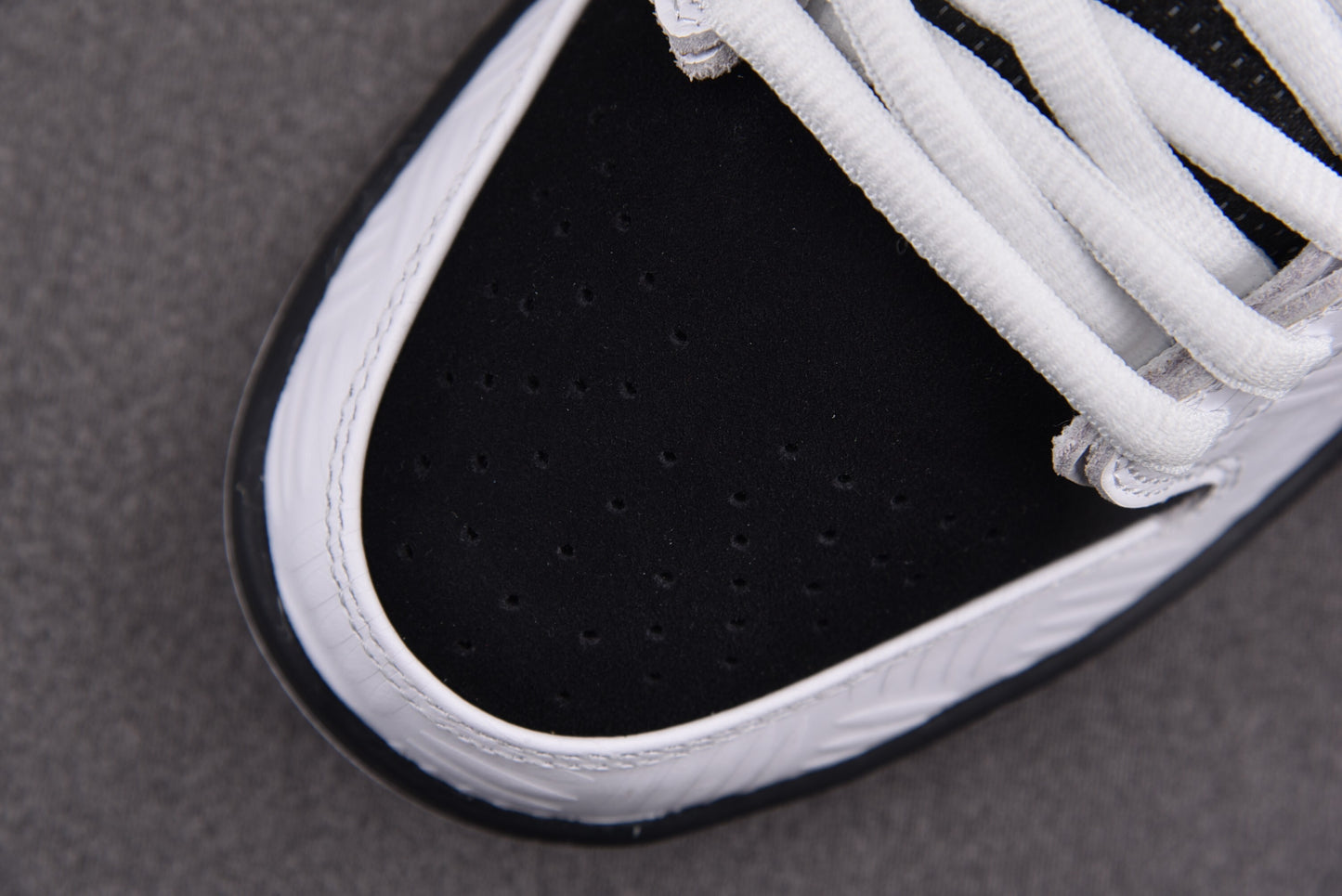 Nike SB Dunk x TIGHTBOOTH