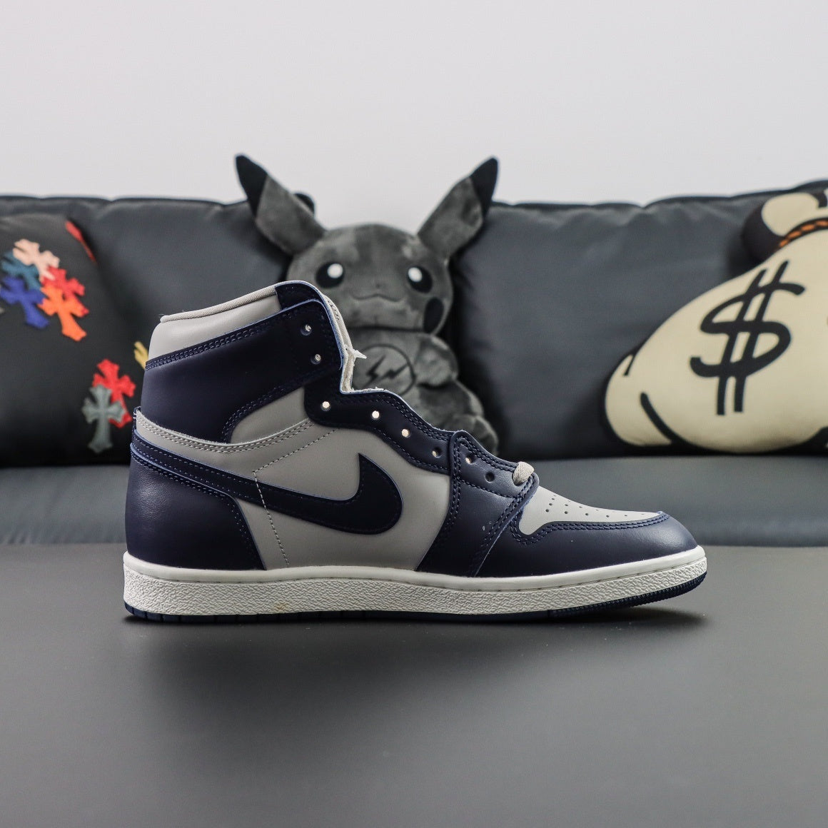 Air Jordan 1 Retro High OG 85 College Navy