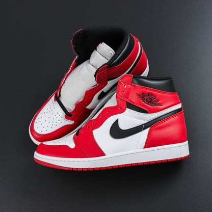 Air Jordan 1 Retro High OG Chicago [2015]