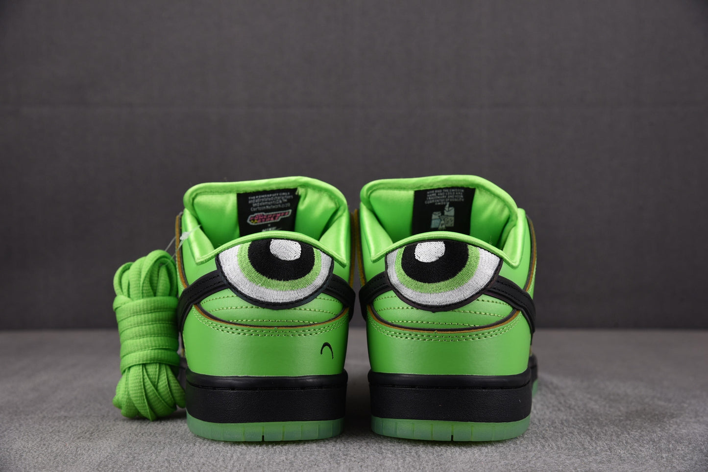 Nike SB Dunk Molly Powerpuff