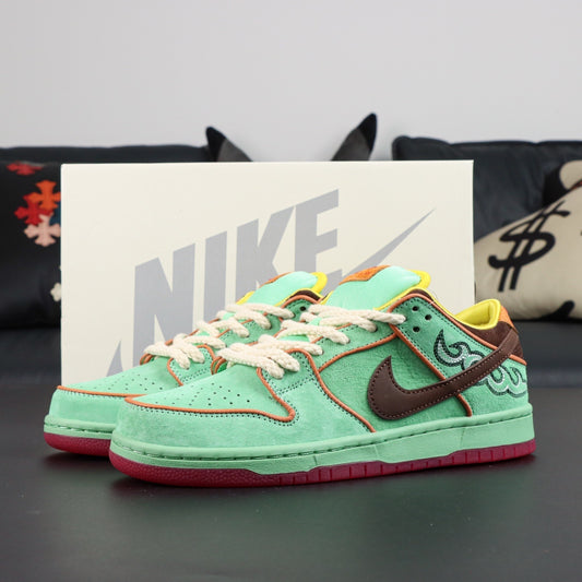 Nike SB Dunk Rodeo Tourmaline