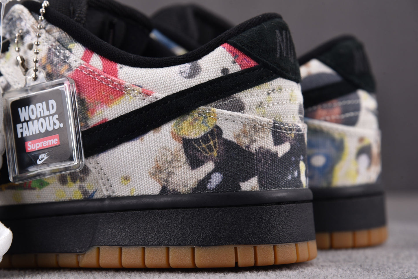 Nike SB Dunk x Supreme