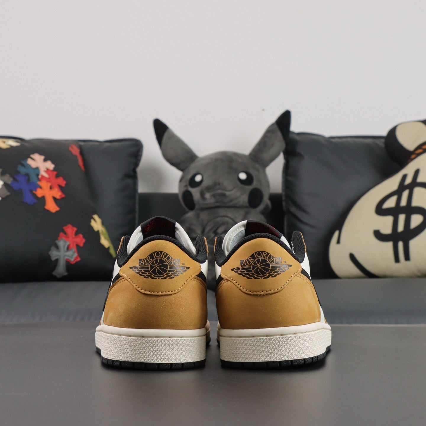 Air Jordan 1 Low OG Rookie of the Year