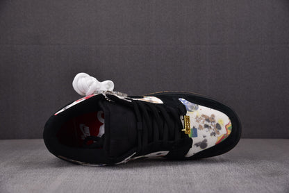 Nike SB Dunk x Supreme