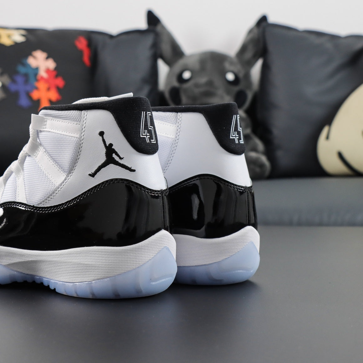 Air Jordan 11 Retro Concord [2018]
