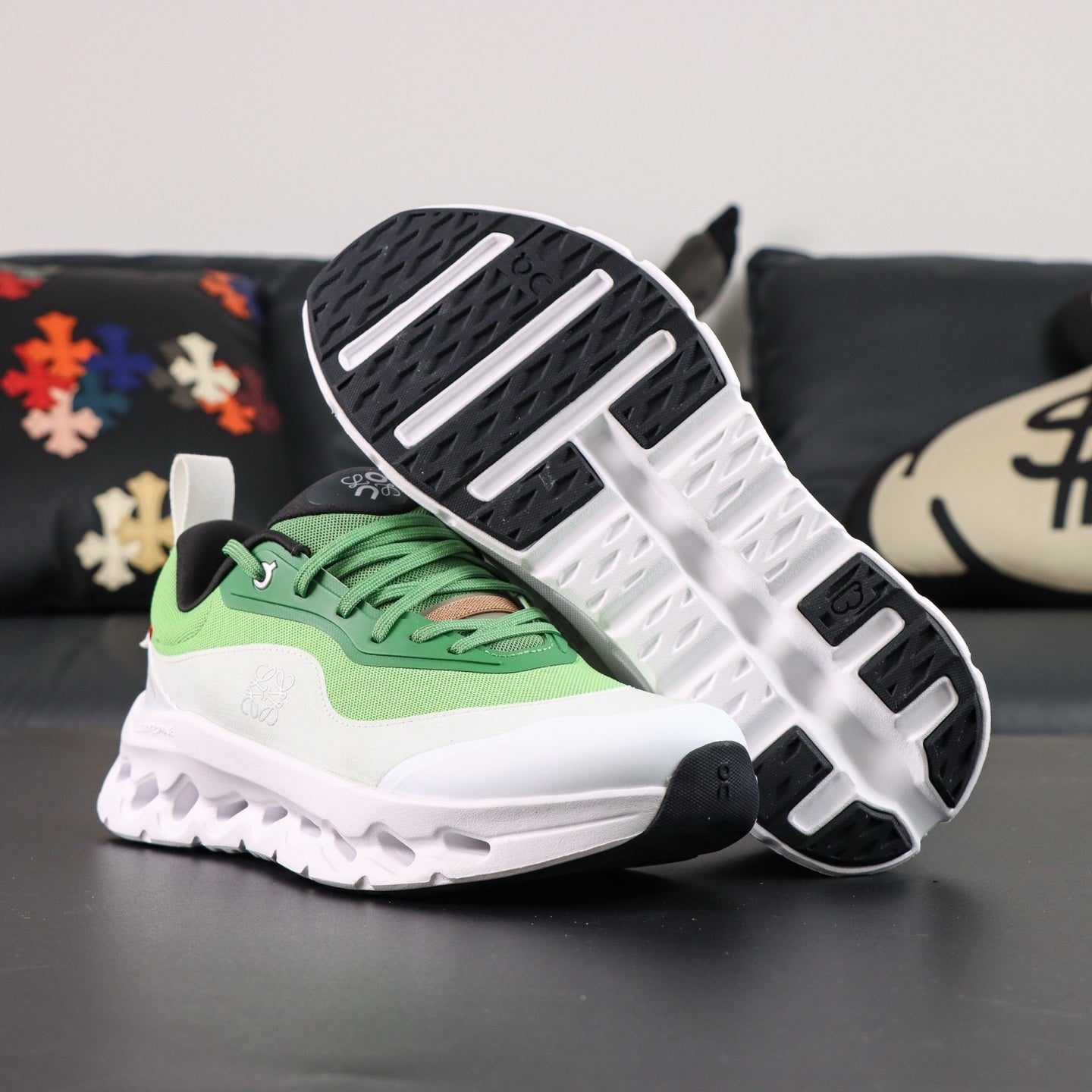 Cloudsurfer white and green