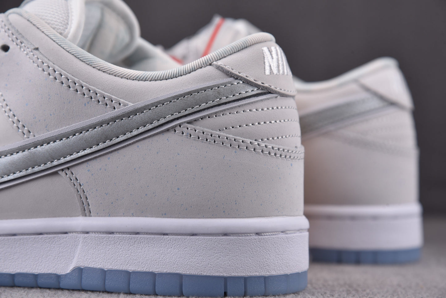 Nike SB Dunk White Lobsters