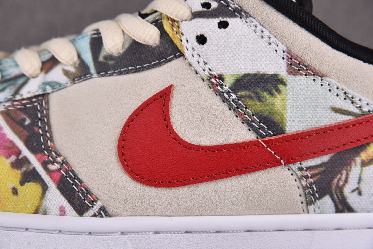 Nike SB Dunk SE Paris