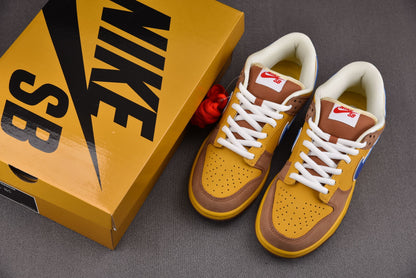 Nike SB Dunk Newcastle Brown Ale