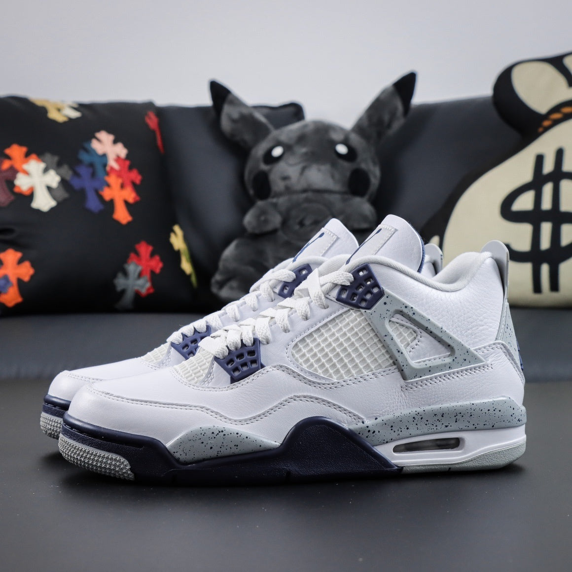 Air Jordan 4 Midnight Navy