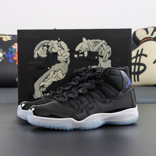 Air Jordan 11  Retro Space Jam [2016]