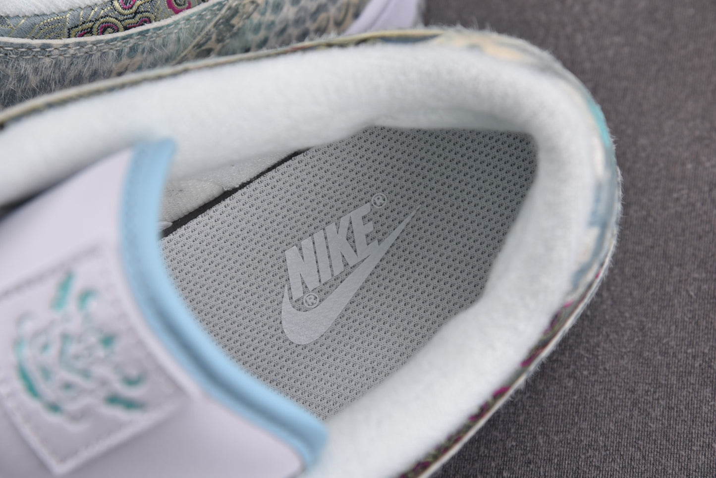 Nike SB Dunk Dragon Steam Puppet