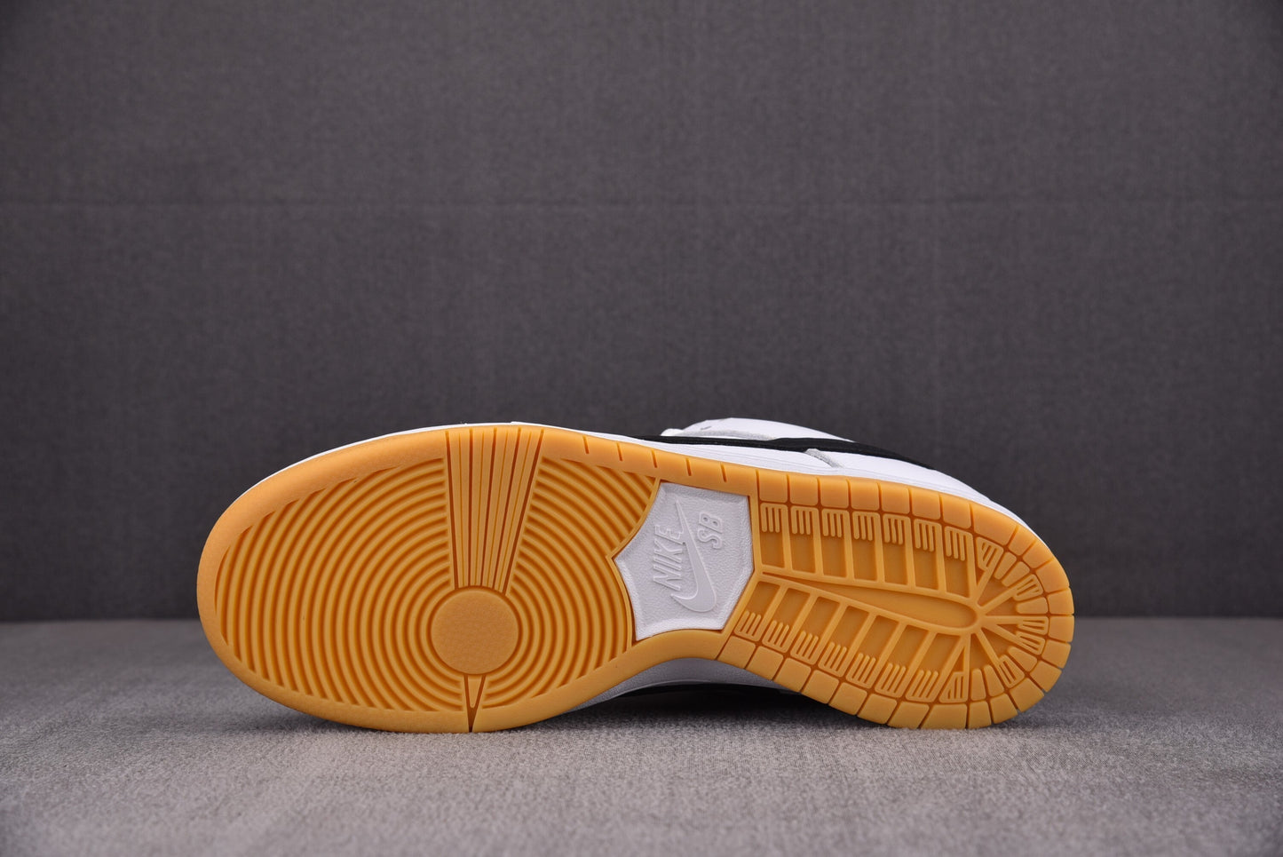 Nike SB Dunk White Gum