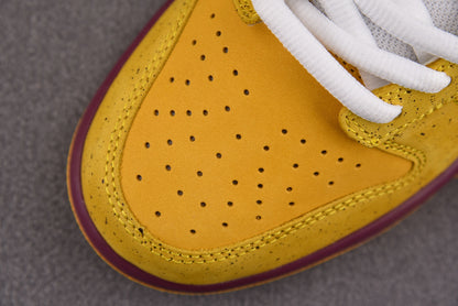 Nike SB Dunk Yellow Lobster