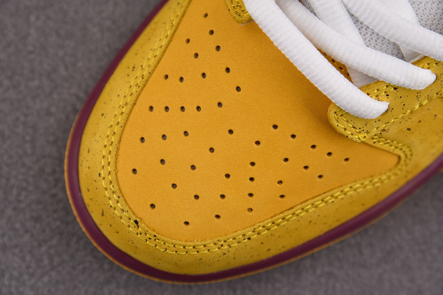 Nike SB Dunk Yellow Lobster