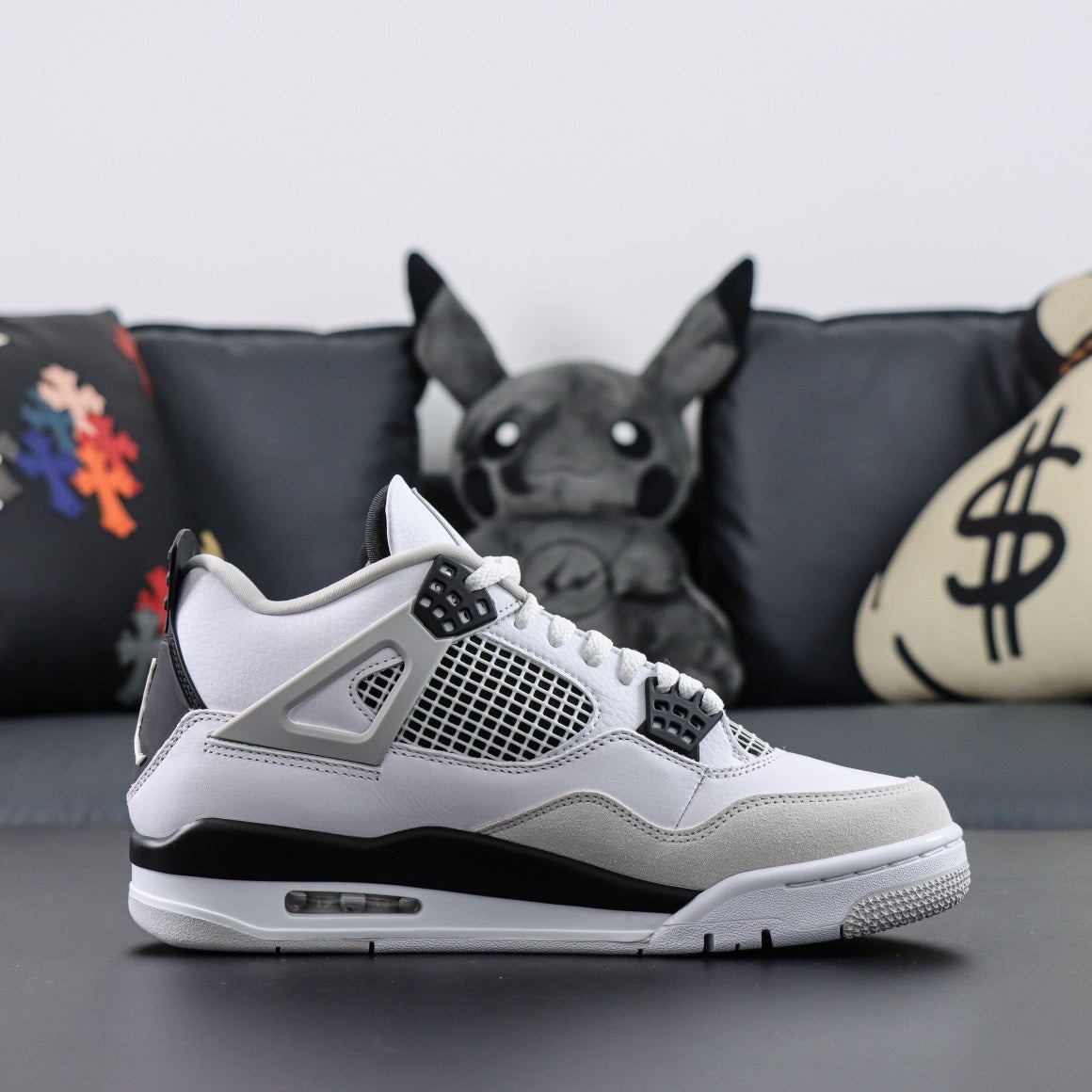 Air Jordan 4 Military Black