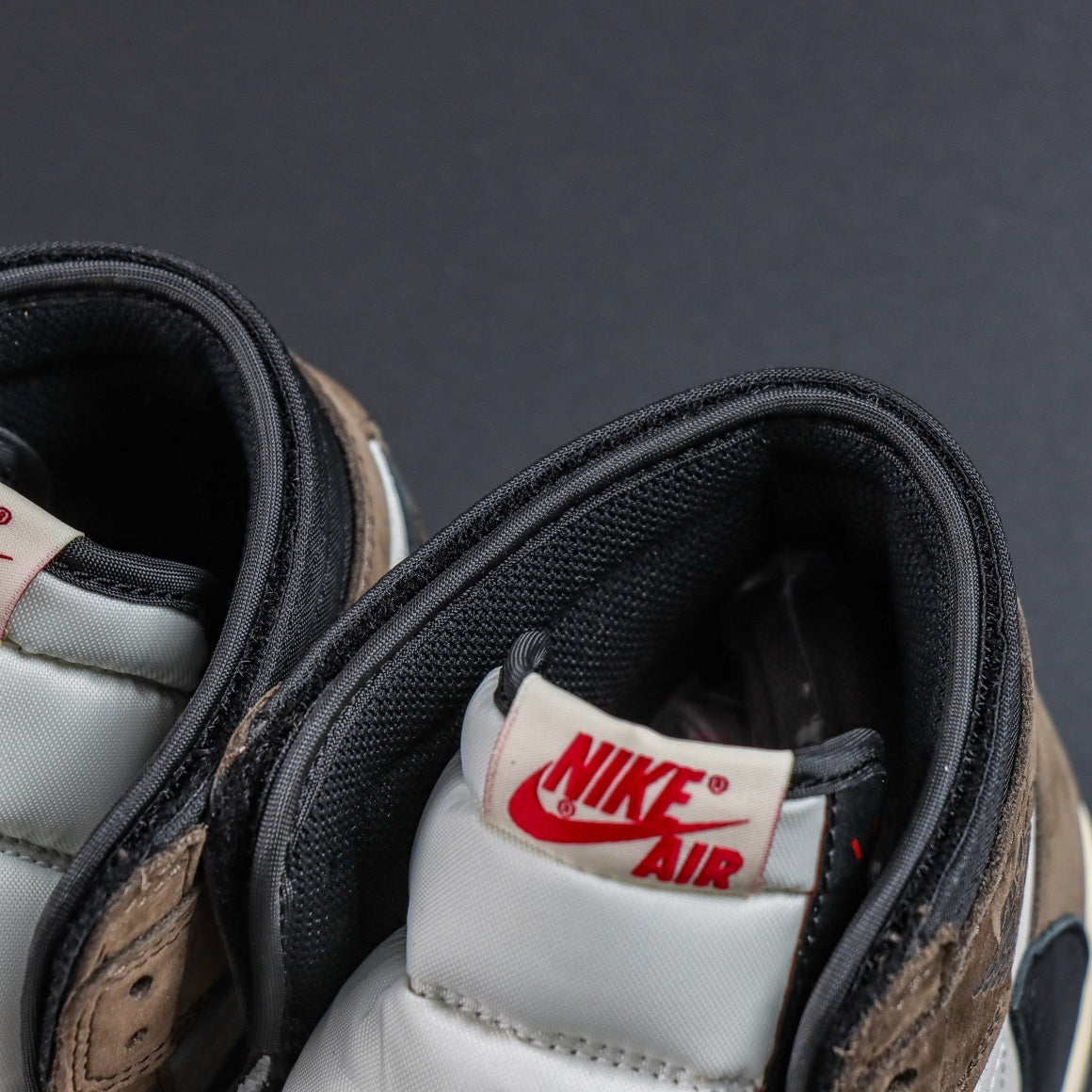 Air Jordan 1 x Travis Scott Retro OG SP Mocha