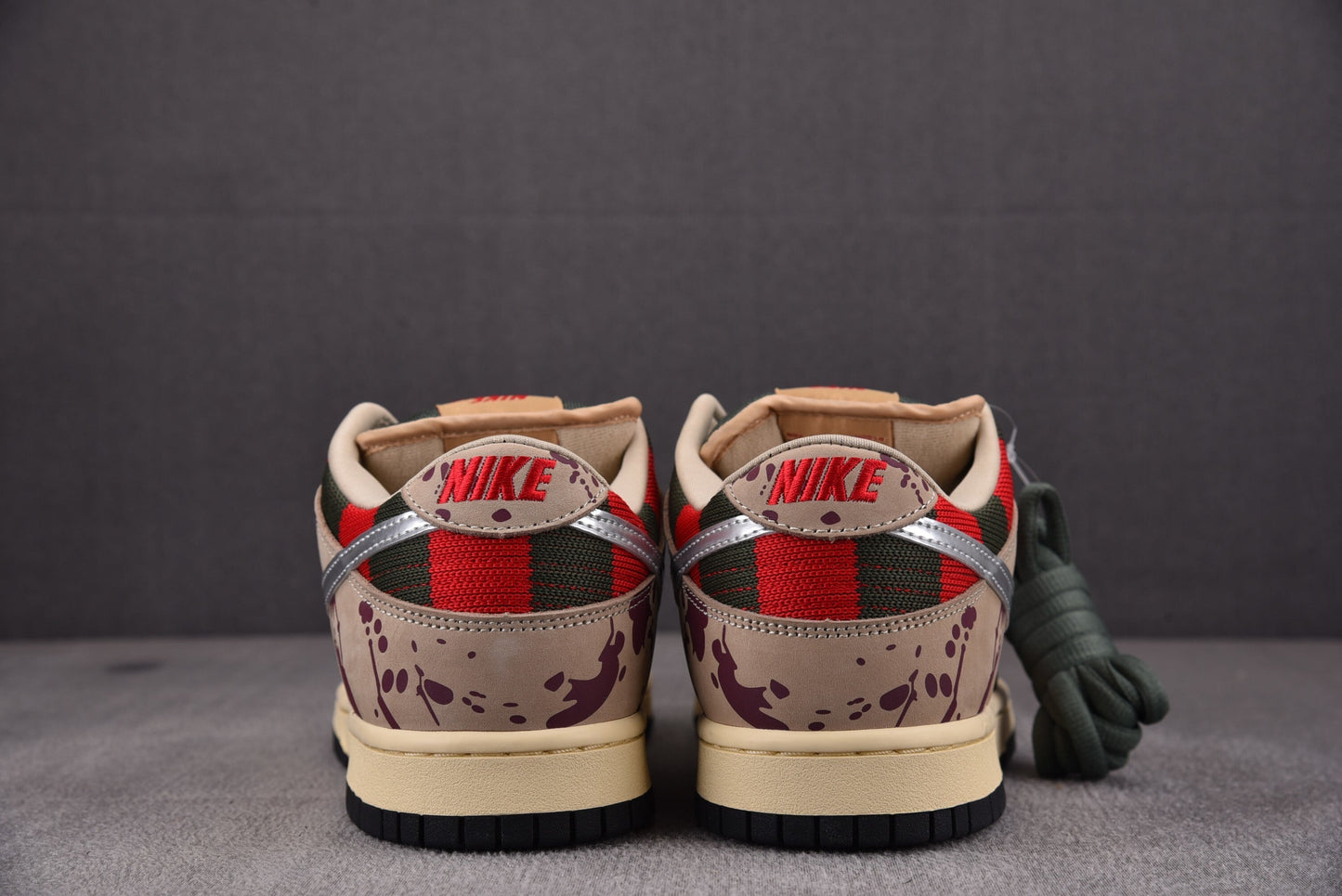 Nike SB Dunk Freddy Krueger