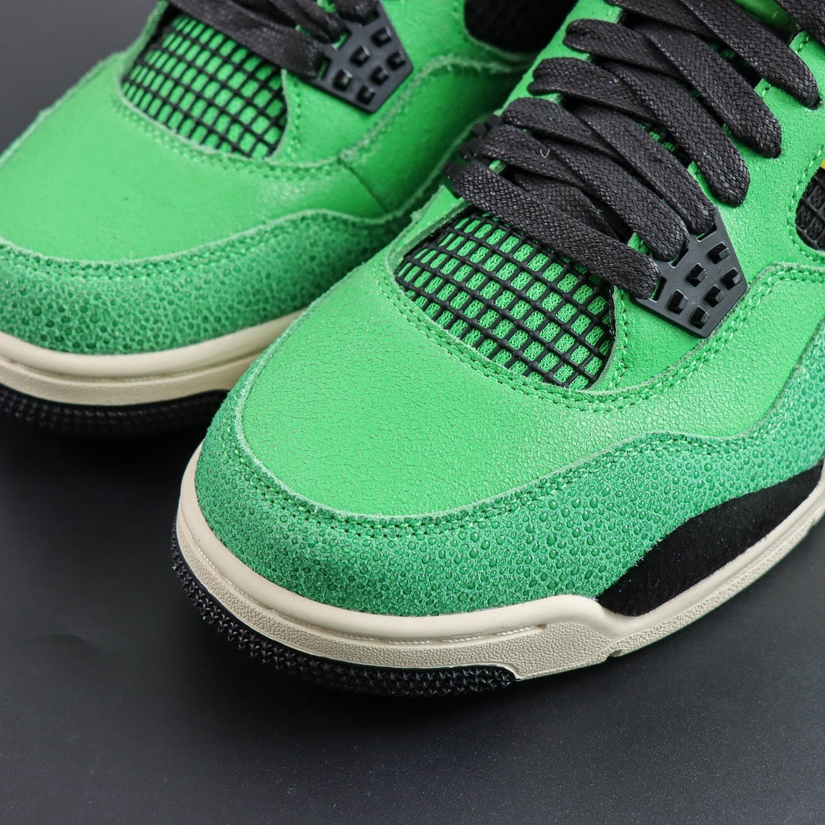 Air Jordan 4 Retro Manila