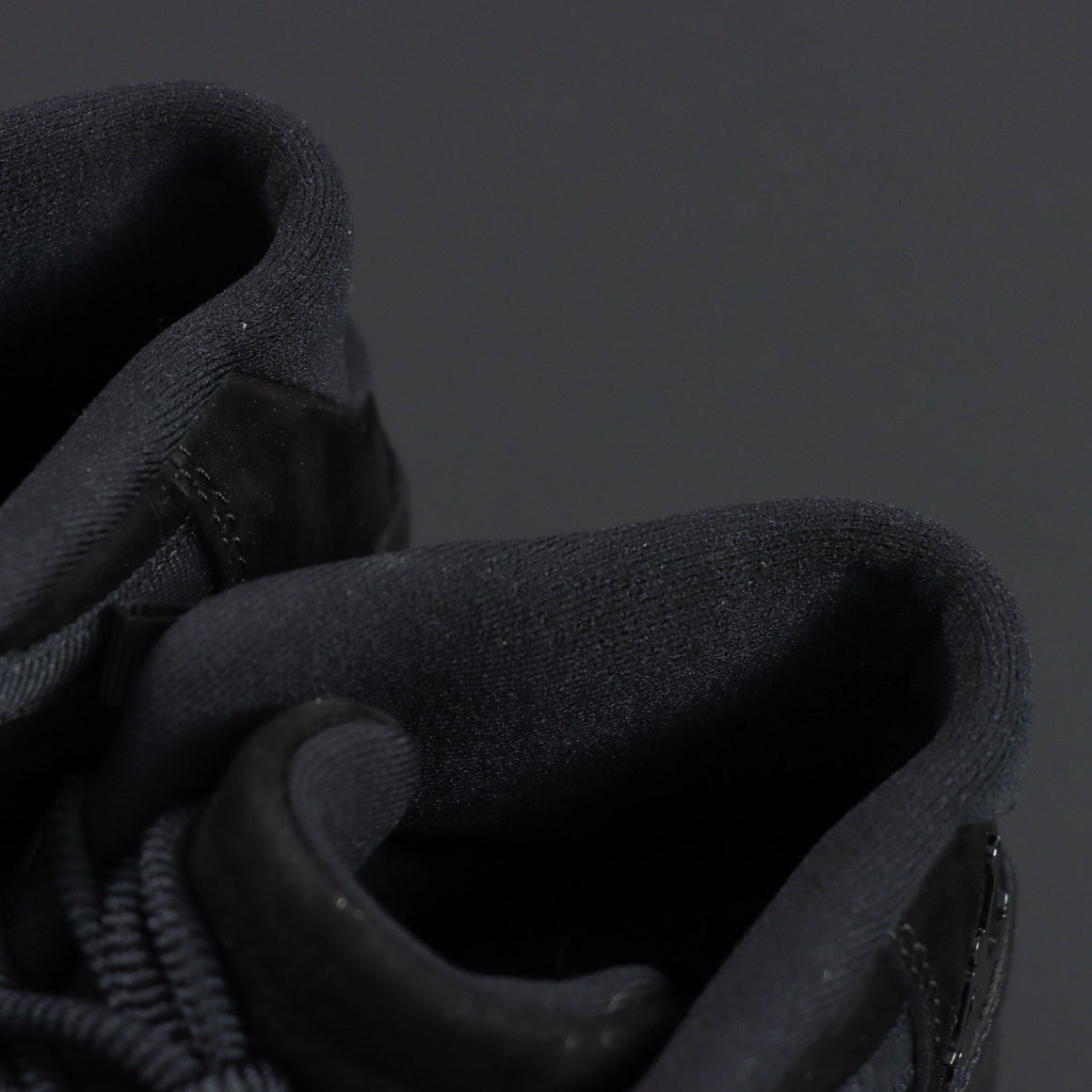 Air Jordan 11  Retro Cap and Gown