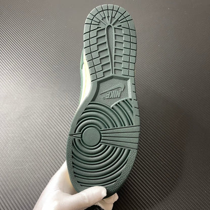 Nike Dunk Vintage Green
