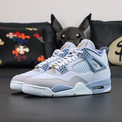 Air Jordan 4 Retro OG UNC Tar Heel PE